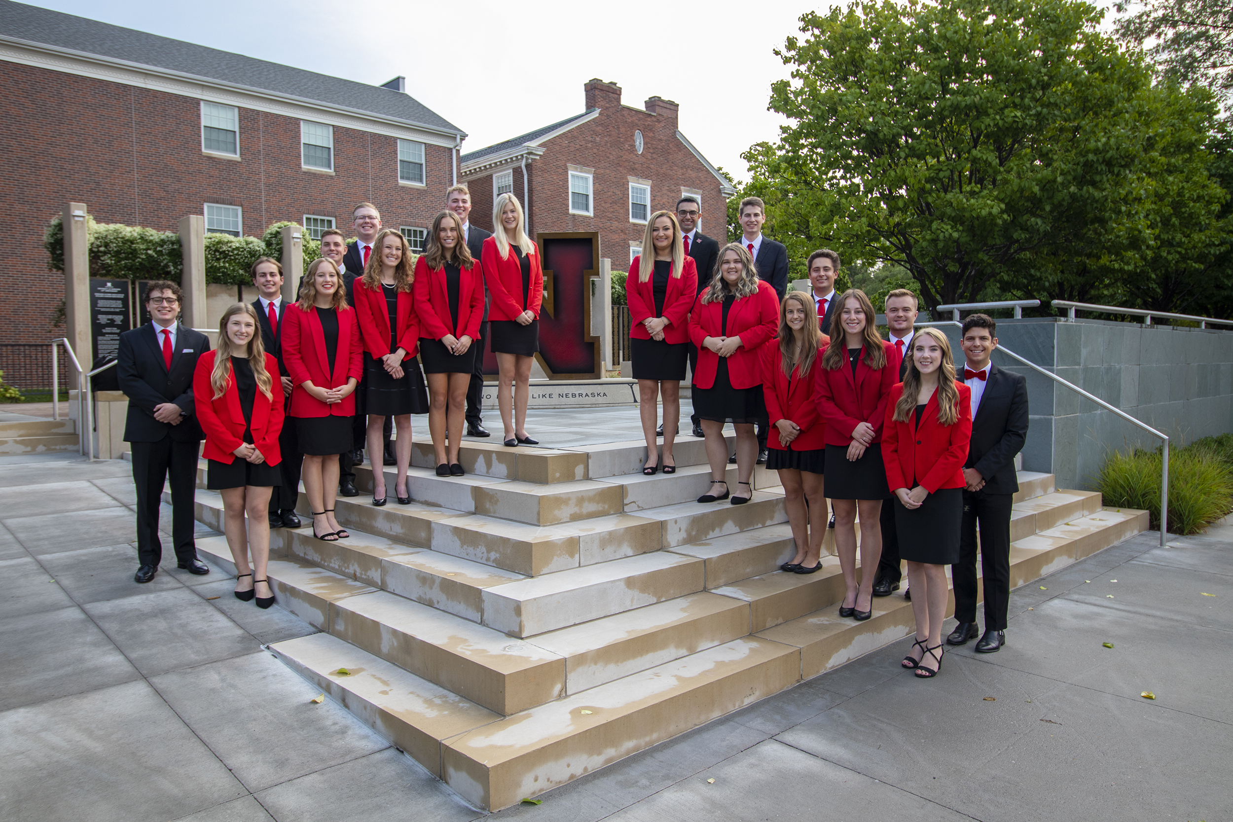 The 2021 homecoming royalty finalists are: (back row, from left) Luke Gomez, Josh Thiele, Riley Knust, Samuel Stott, Grant Holst, Zachary Cheek, Ethan Carlson, Bobby Martin, Ryker Hoy and Will Parker; (front row, from left) Skyler Gubbels, Madison Zumpfe, Chloe Higgins, Anna Suppes, Tori Pedersen, Audra Heyne, Makayla Gill, Leigh Jahnke, Jadyn Cattau and Katie Lamb.