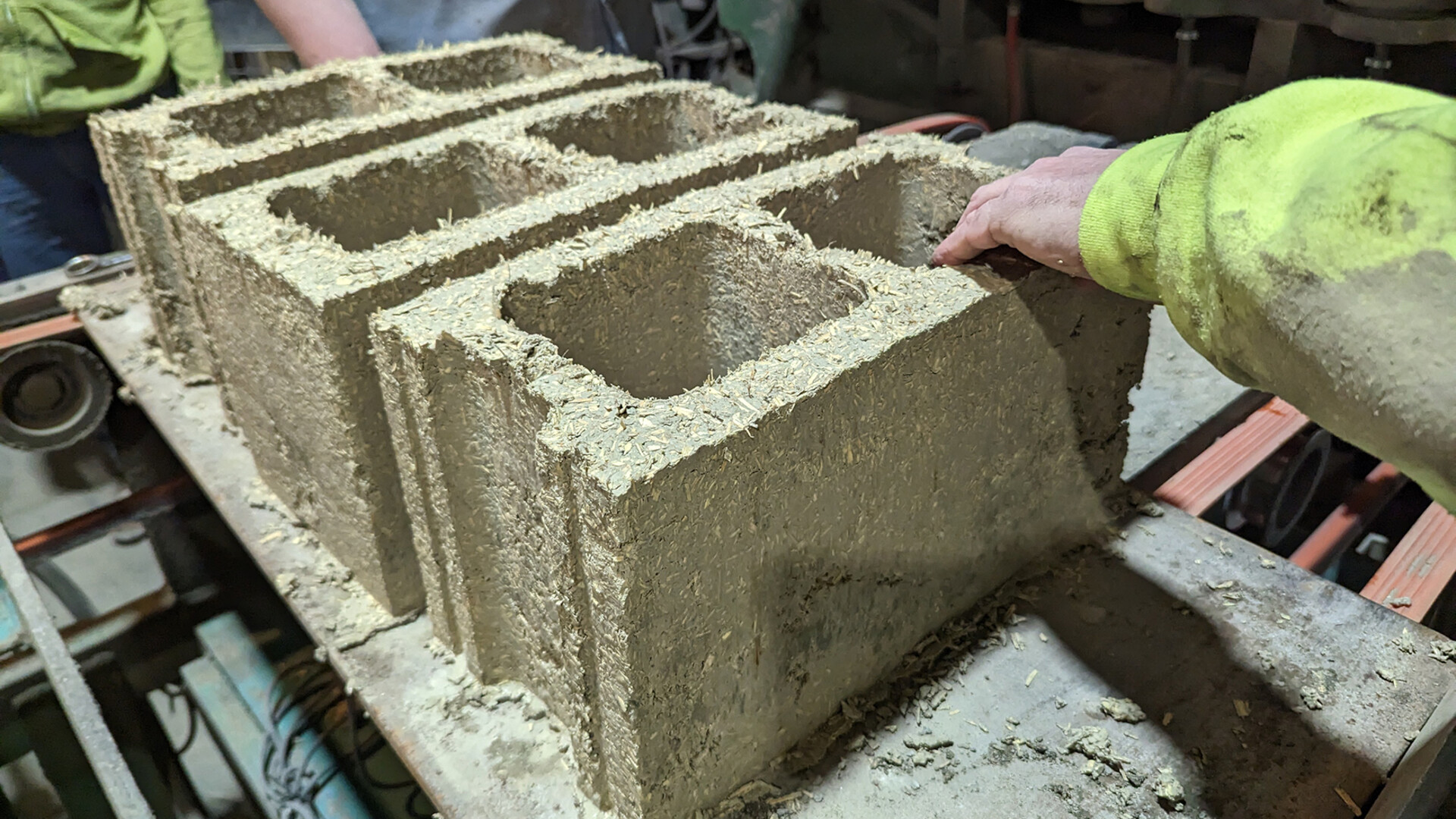 Husker team develops revolutionary plant-based masonry blocks