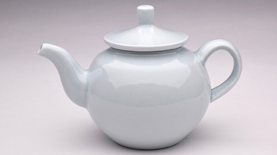 Pete Pinnell, “Teapot,” porcelain with celadon glaze, 7” x 10” x 6”, 2017.