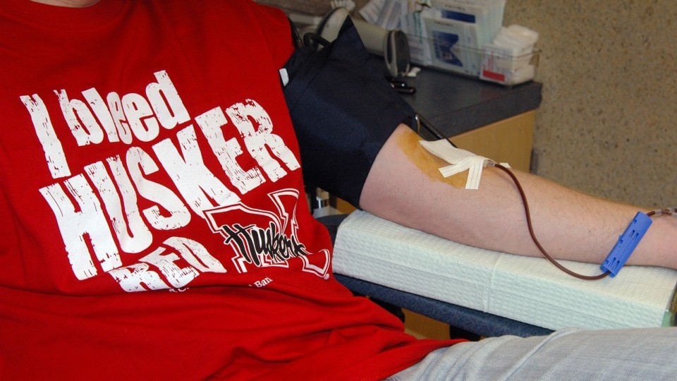 UNL Campus Red Cross Club Hosts Homecoming Blood Drive