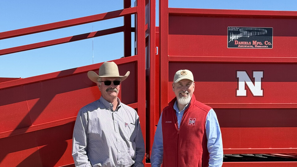 The College of Agricultural Sciences and Natural Resources hosted alumnus Warren White as part of the university’s Alumni Masters Week celebration (April 3-5). White participated in a number of activities, including a visit to the Klosterman Feedlot Innovation Center. Learn more at https://go.unl.edu/ktg3.