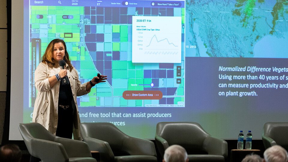 NASA researcher discusses data during the Heuermann Lecture on Aug. 22.
