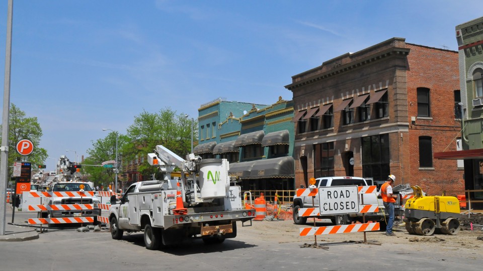 Windstream employees have started work to repair a cut phone cable on 14th Street, between O and P streets. The damage, which affects numerous UNL phones, is expected to take several days to repair.
