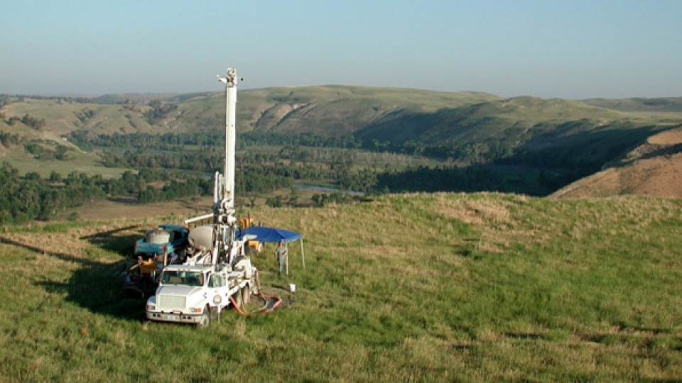 A Conservation and Survey Division crew drills a test well in the Nebraska panhandle. A new guide created by the Conservation and Survey Division is designed to help geologists and drillers catalog material encountered during drilling.