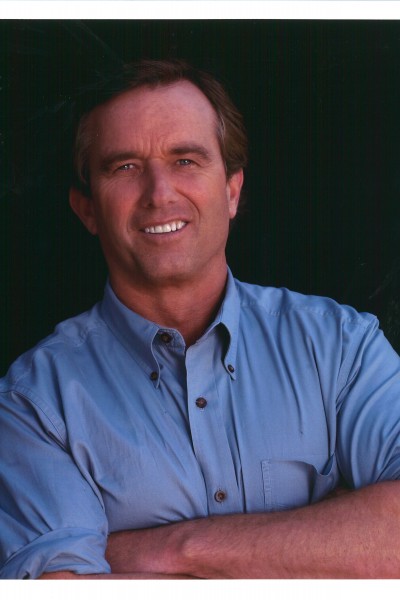Robert F. Kennedy Jr. will deliver the May 9 commencement address at the UNL College of Law.