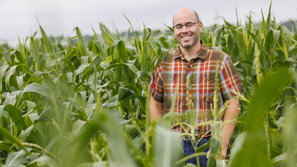 Nebraska team aids first mapping of corn genome
