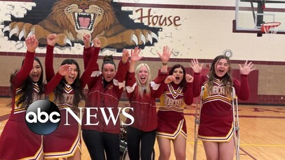 Deaf cheerleaders wow crowds at championship