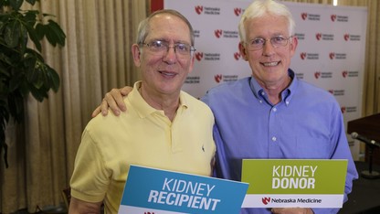 Chain reaction: Professors linked by gift of kidney