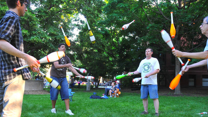 Photo of the Day — Juggling to jazz
