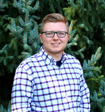 Aaron Hegarty will intern at USA Today as part of the Dow Jones News Fund program.
