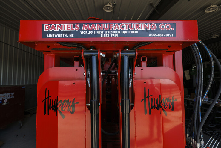 A hydralic squeeze chute is ready for the beef. The handling equipment at the new center was donated by Daniels Manufacturing Company of Ainsworth, Nebraska.