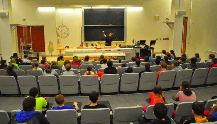 UNL's Cliff Bettis delivers a Saturday Science lecture in Ferguson Hall.
