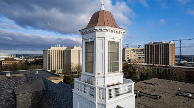 Photo of Love Library cupola in the sky on the University of Nebraska–Lincoln campus