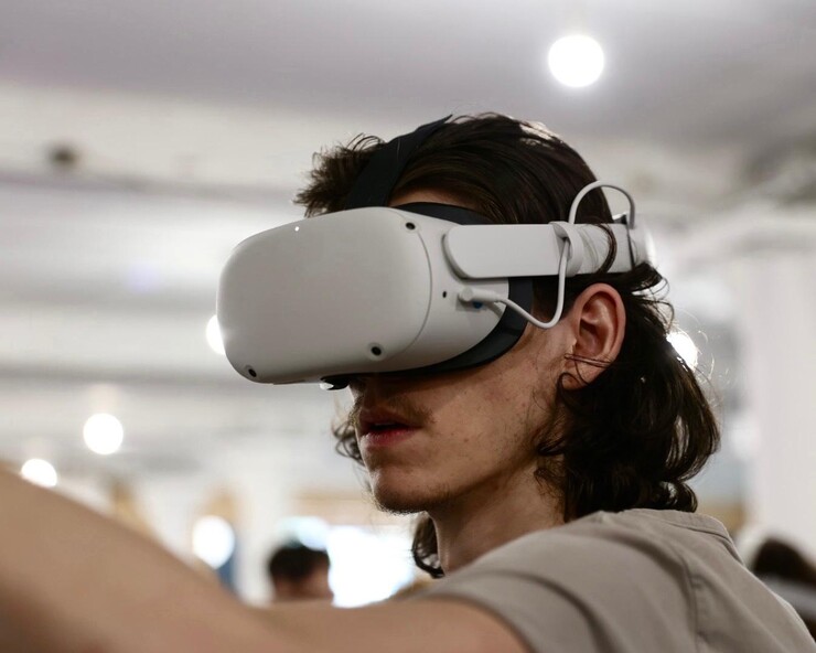 Sam Lawton explores Marshmallow Laser Feast’s virtual reality experience in London during the summer 2022 study abroad course “Story Abroad: Future Fictions, London, U.K.,” led by Ash Eliza Smith and Megan Elliott.