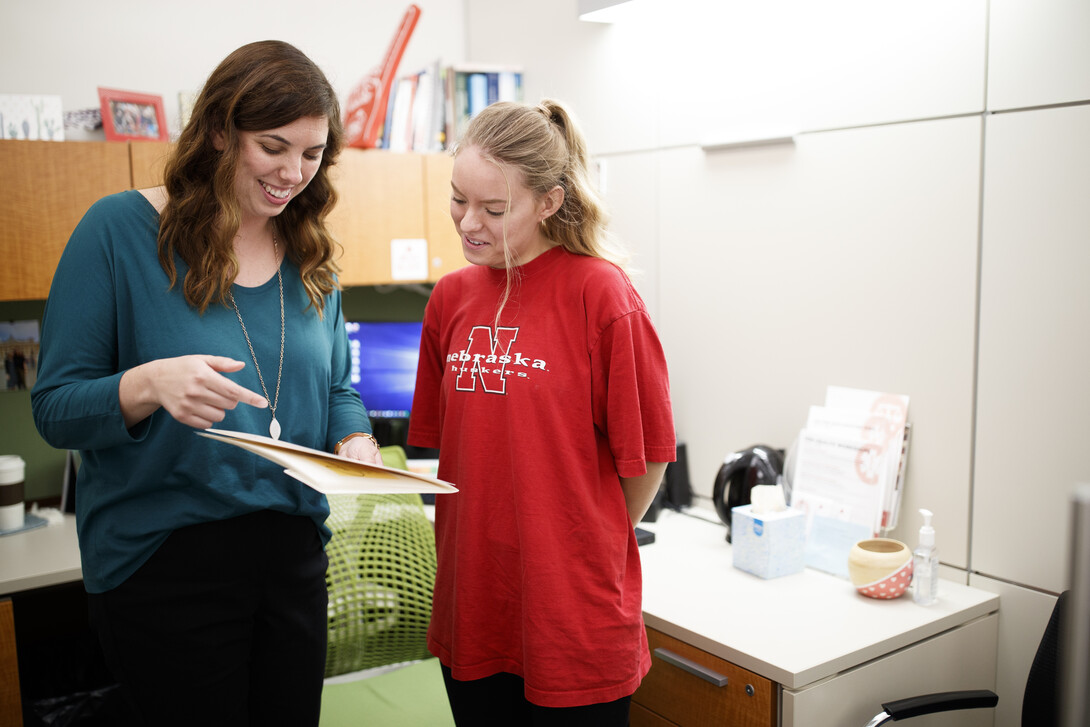 Student meets with Career Advisor in the Explore Center