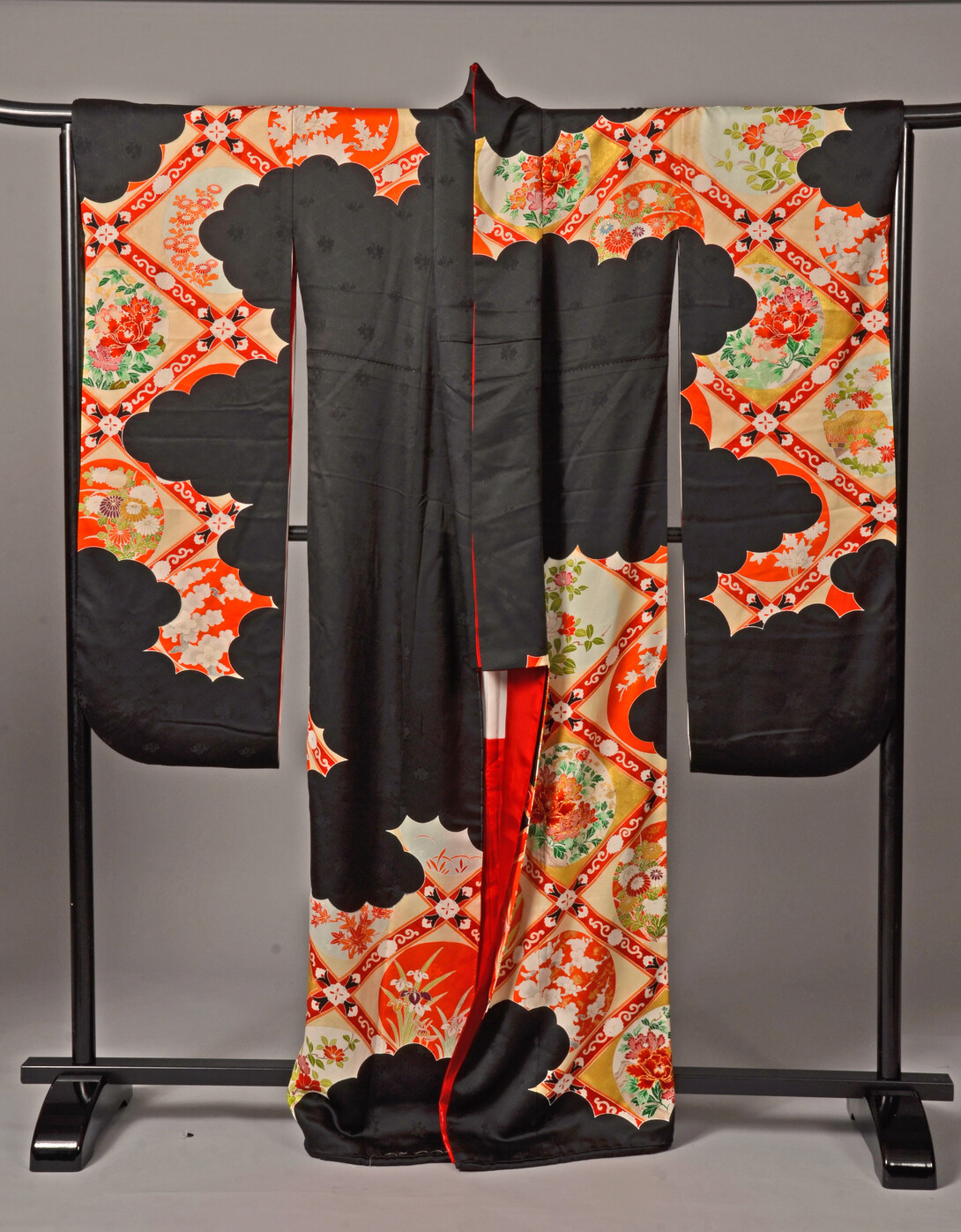 Kimono in "Japan and Fashion"