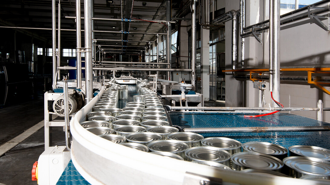 Aluminum cans on a conveyor belt