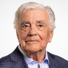 Color portrait of Richard L. Youngscap, architect and golf course founder/developer.