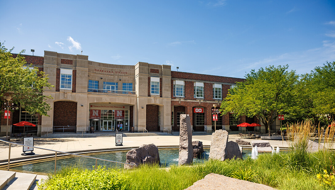 Broyhill Fountain sits in front of Nebraska Union.