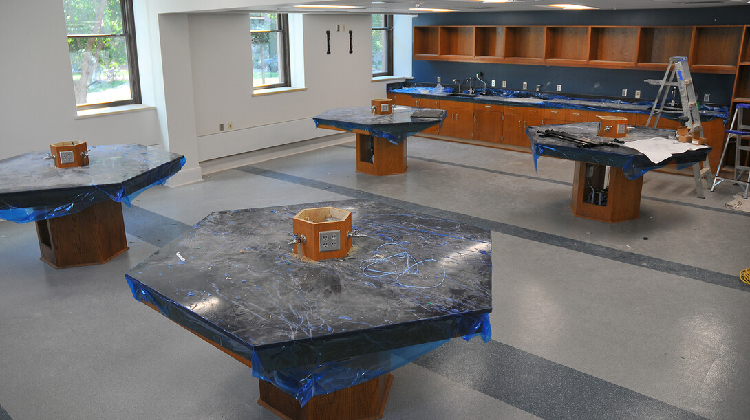 Life sciences lab space in the remodeled Brace Labs features "island' work stations that foster collaboration and interactive learning.