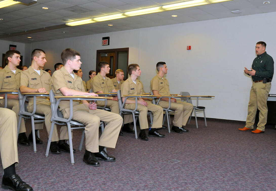 Koan Nissen, UNLPD’s education and personnel officer, leads a training session with UNL Naval ROTC students on Feb. 13. Nissen offers a variety of training session to faculty, staff and students.