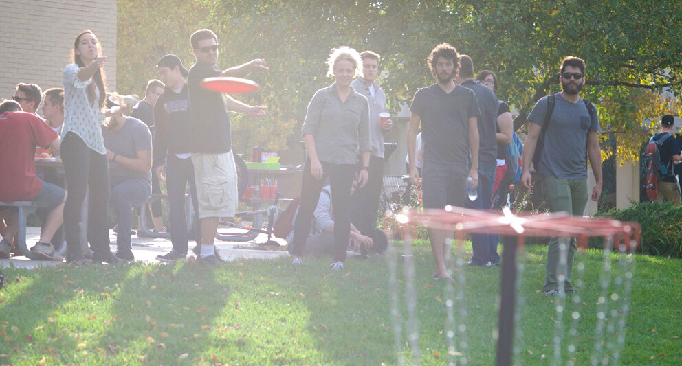 Students play disc golf during the Fusion Friday Tailgate on Oct. 24 outside Kimball Hall. More than 70 students from the Hixson-Lied College of Fine and Performing Arts and the College of Architecture attended the event.