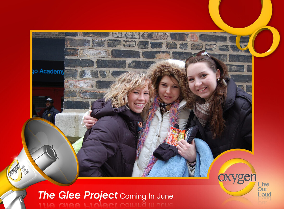Nikki Kelly (left) with friends Olivia Vandenberg and Emily Barrett outside the Chicago Arts Academy before their auditions for the Oxygen Channel's "The Glee Project" on Dec. 19. Photo courtesy of Nikki Kelly.